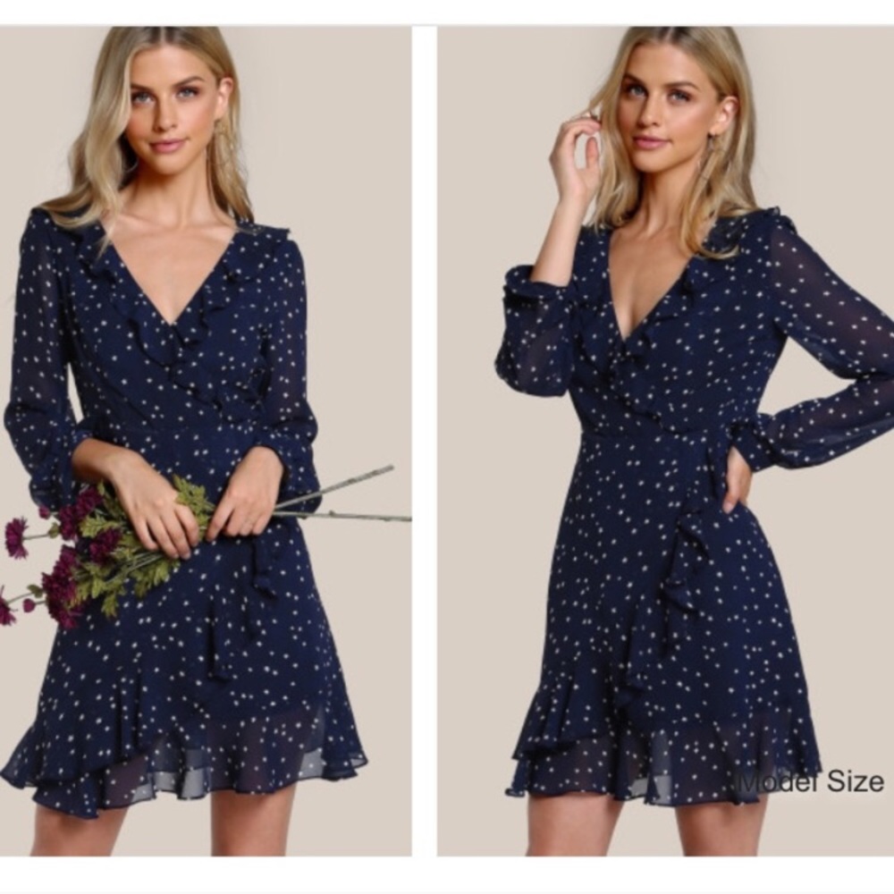 ⭐️🍾HP🍾⭐️ Long sleeved Ruffled Star Lit Dress❄️❄️